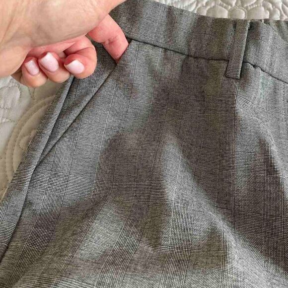 Talbots Women's Grey Plaid Cambridge Trousers, Size 8 - Picture 4 of 13